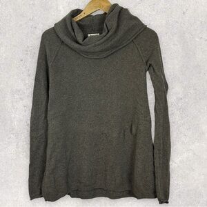 Ruby Moon Beige Brown Turtleneck Knit Sweater Size Medium Long Sleeve Pullover M